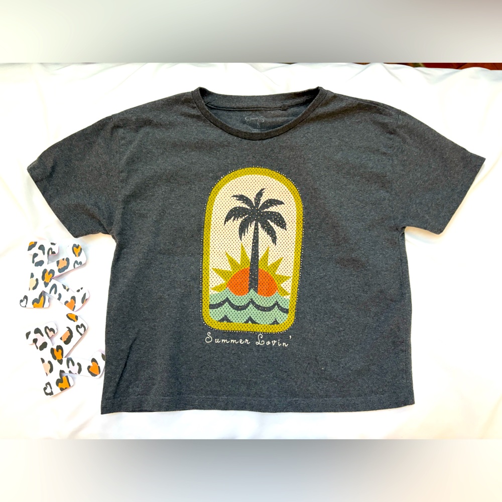 Kids Graphic Tee in Charcoal Gray